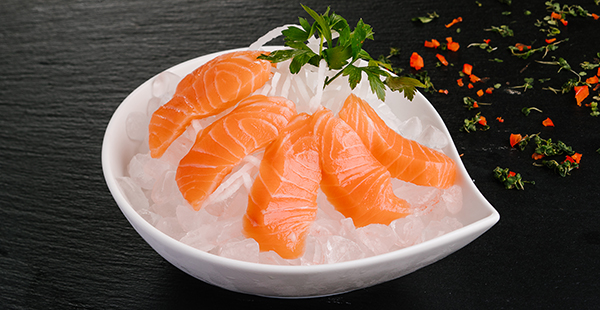 Sashimi Lachs groß