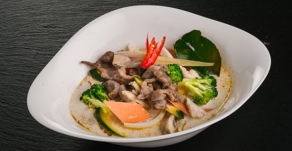 Thai Schweinefleisch mit Curry